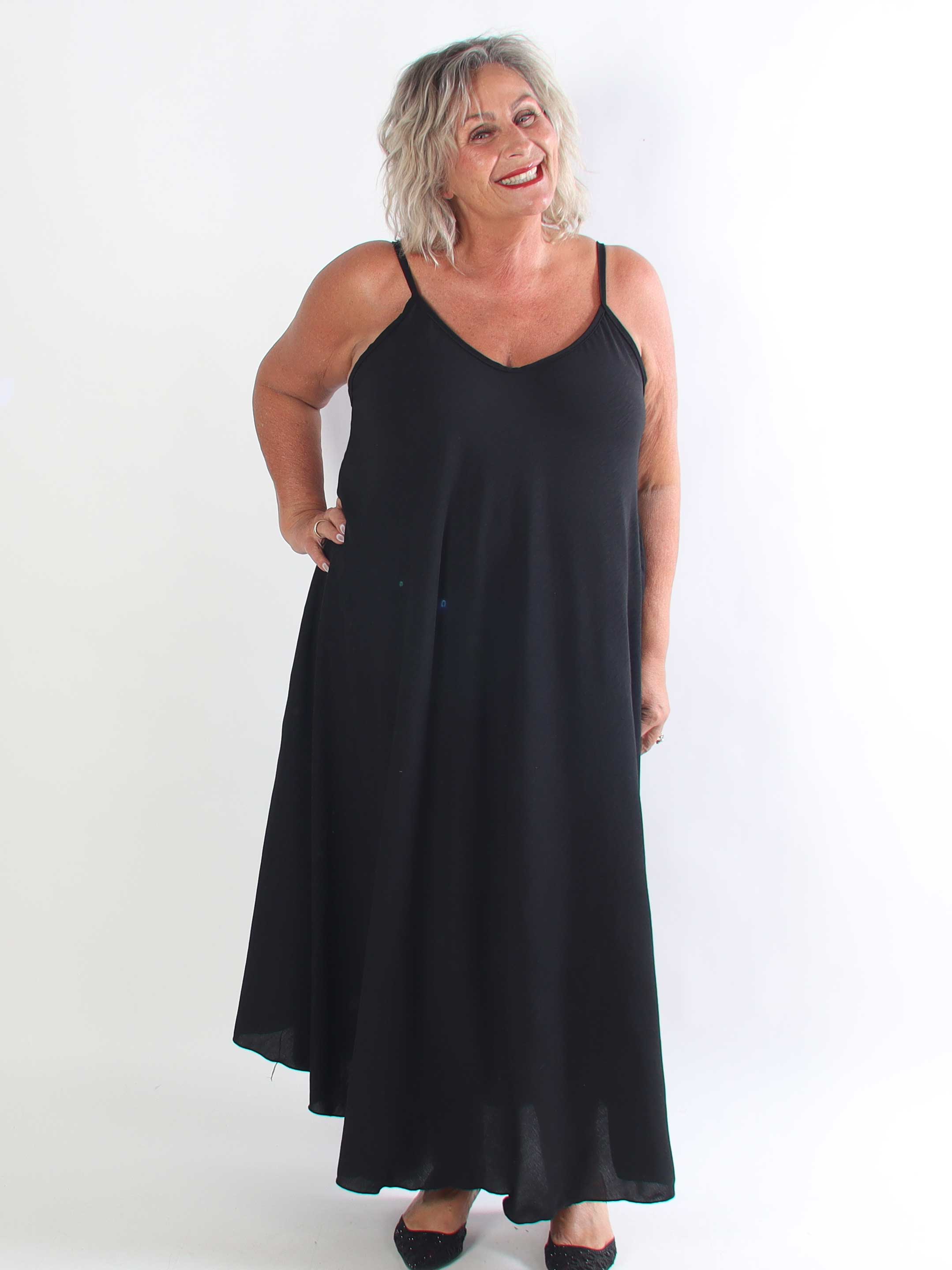 Marceline Long - Lang plus size stropkjole i viskose med A-facon